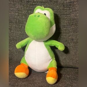 Super Mario Nintendo 14" Yoshi Plush Green